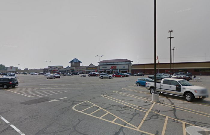 M&M Plaza (M & M Plaza) - Street View